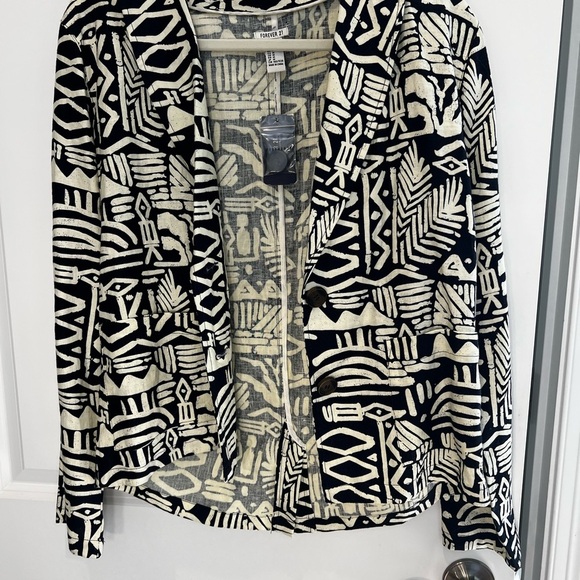 Forever 21 Patterned Black and White Blazer Size Medium - Picture 5 of 12